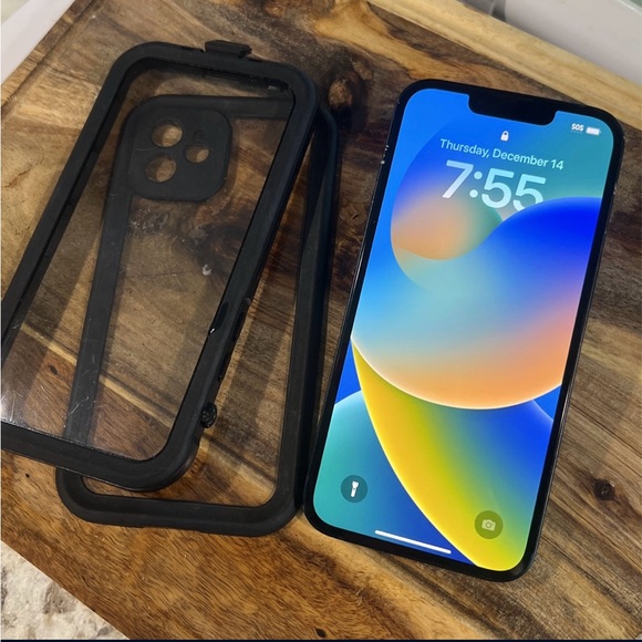 iPhone 14